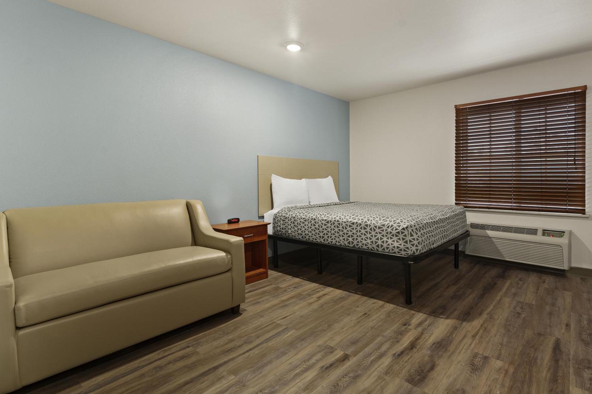 Woodspring Suites Greenville Simpsonville Exterior photo